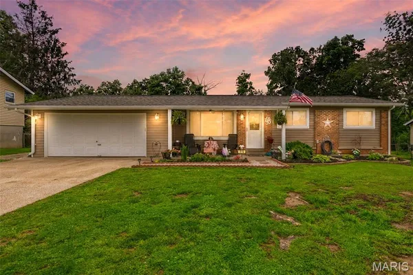 $315,000 | 314 Capri Drive, O'Fallon, MO 63366