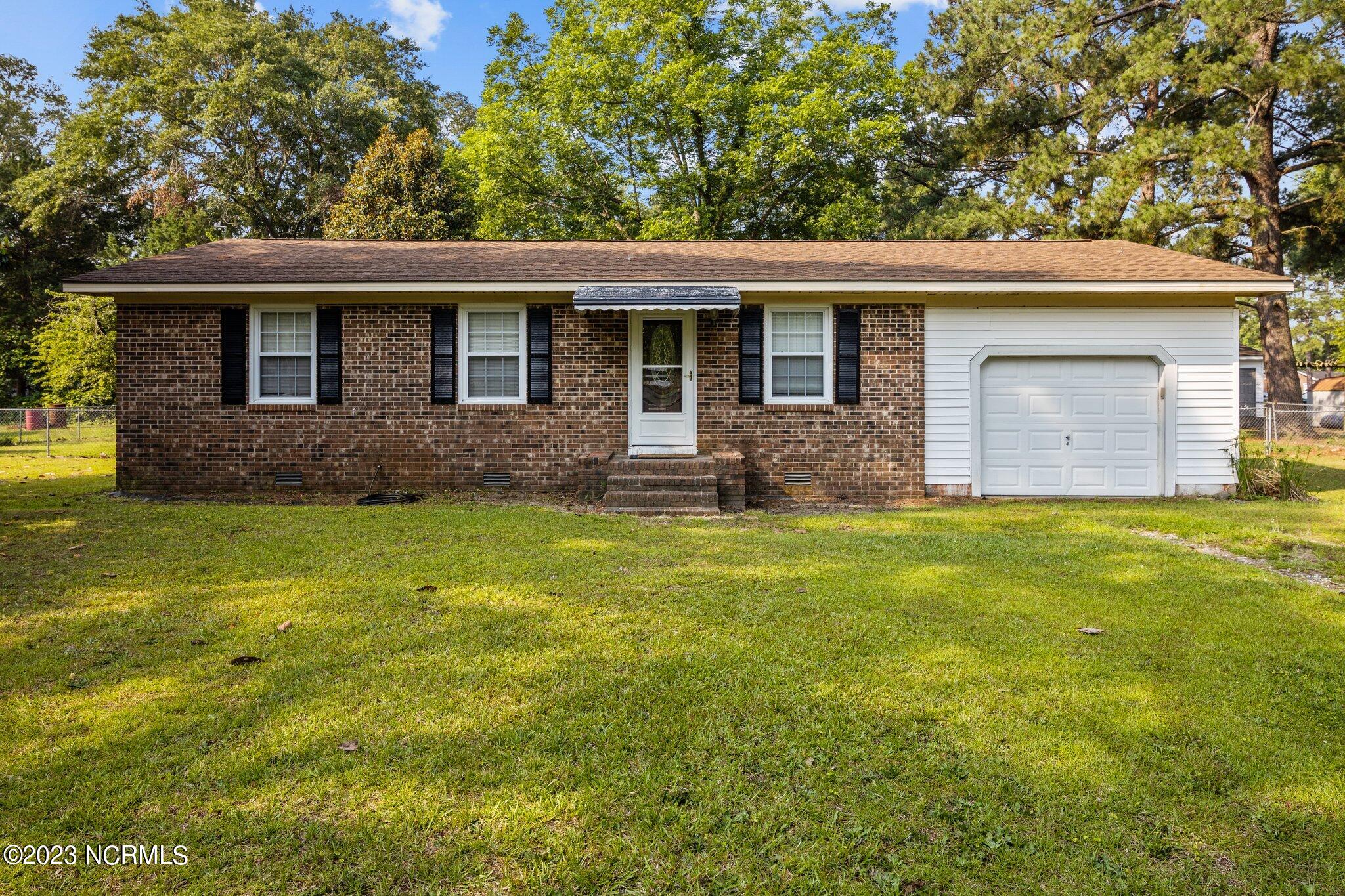 110 Chips Road Vanceboro, NC 28586 - Photo 1 of 38 front of house