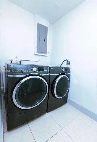 14331 Southwest 286th Street Homestead, FL 33033 - Photo 16 of 18 a utility room with sink dryer and washer