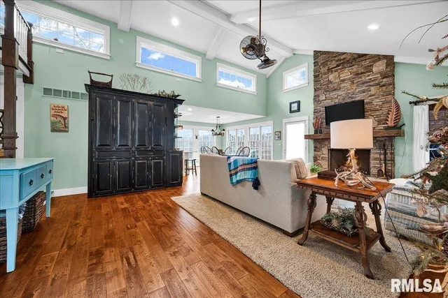 $650,000 | 1015 Sunny Knoll Drive, Galesburg, IL 61401