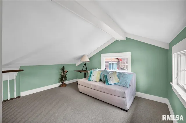 $650,000 | 1015 Sunny Knoll Drive, Galesburg, IL 61401