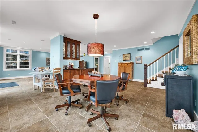 $650,000 | 1015 Sunny Knoll Drive, Galesburg, IL 61401