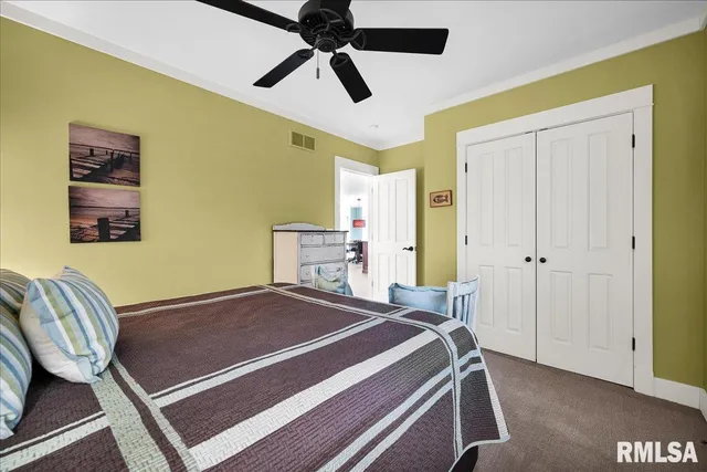 $650,000 | 1015 Sunny Knoll Drive, Galesburg, IL 61401