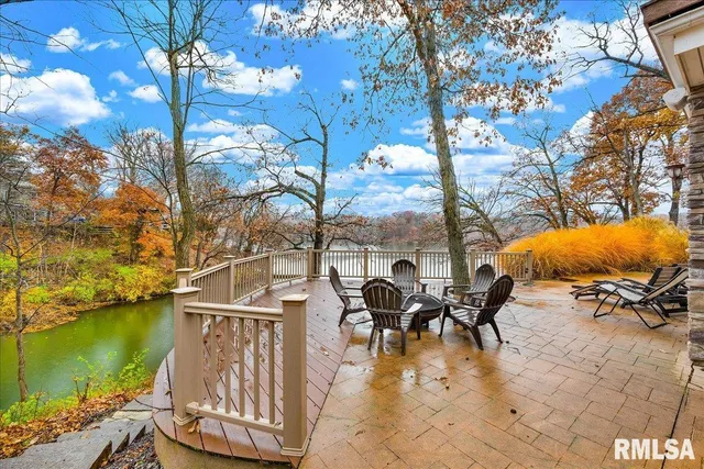 $650,000 | 1015 Sunny Knoll Drive, Galesburg, IL 61401