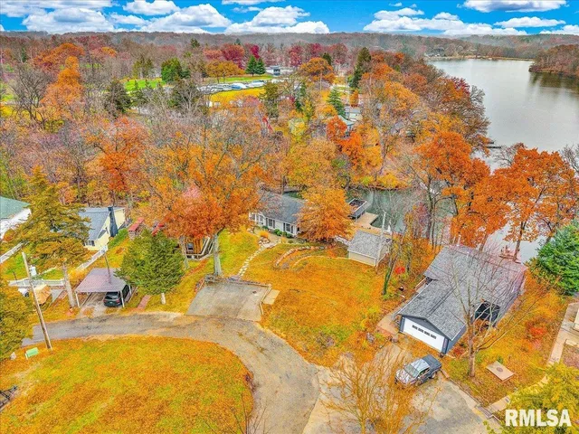 $650,000 | 1015 Sunny Knoll Drive, Galesburg, IL 61401