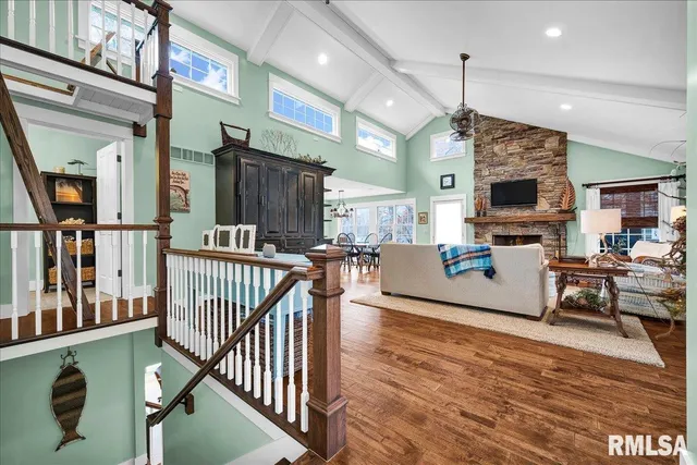 $650,000 | 1015 Sunny Knoll Drive, Galesburg, IL 61401