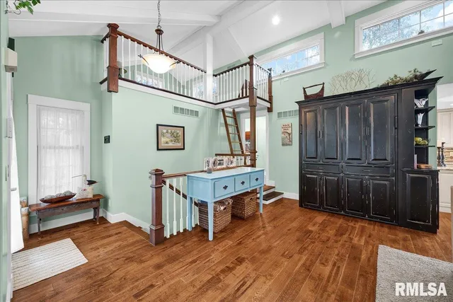 $650,000 | 1015 Sunny Knoll Drive, Galesburg, IL 61401