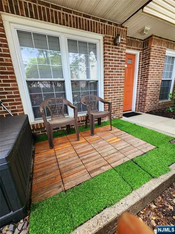 $530,000 | 758 Charles Court, Unit 6107, Fort Lee, NJ 07024