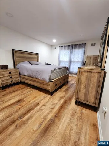 $530,000 | 758 Charles Court, Unit 6107, Fort Lee, NJ 07024