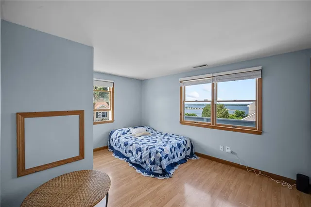 $4,000 | 98 Hobson Avenue, Tiverton, RI 02878