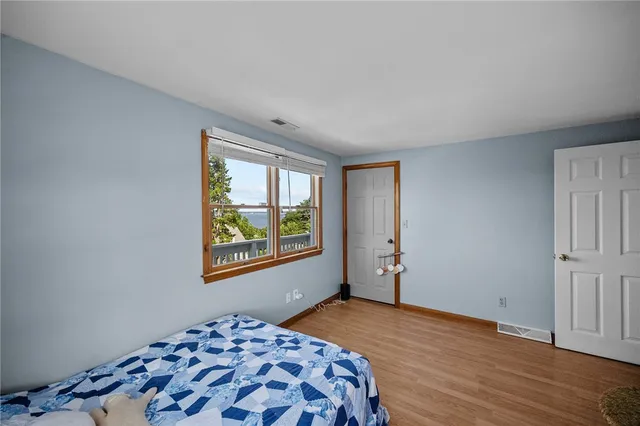 $4,000 | 98 Hobson Avenue, Tiverton, RI 02878