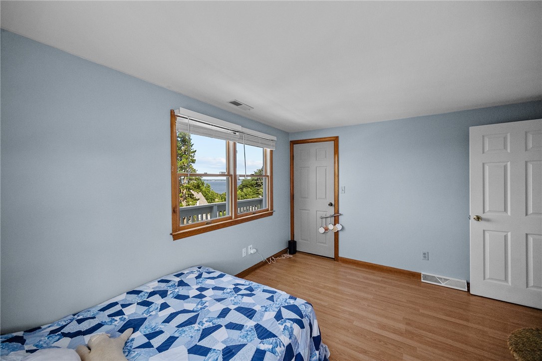 98 Hobson Avenue Tiverton, RI 02878 - Photo 18 of 36