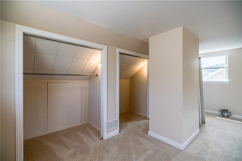 925 Greenhill Road Pittsburgh, PA 15209 - Photo 17 of 27 a view of an empty room