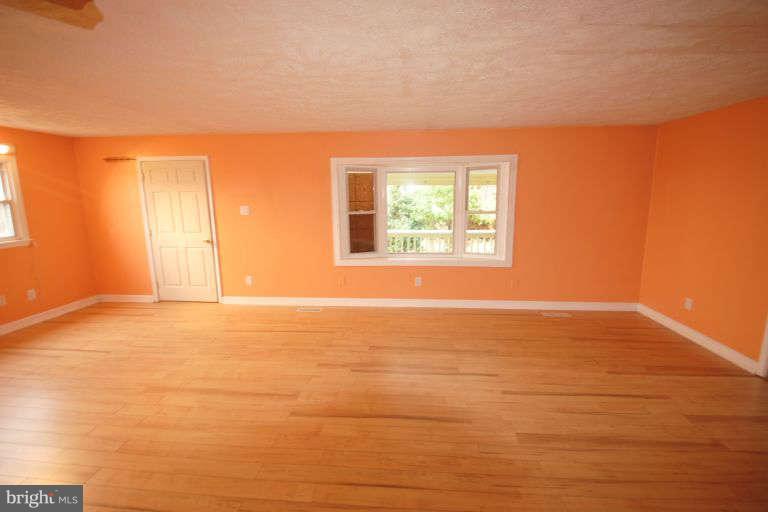 2714 Parshall Road Berryville, VA 22611 - Photo 5 of 30 Living Room