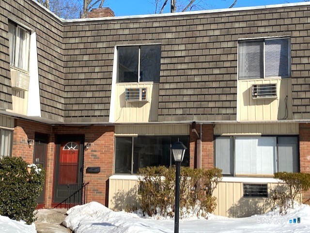 118 High Path Road, Unit 118 Windsor, CT 06095 - Photo 2 of 30