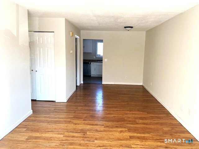 118 High Path Road, Unit 118 Windsor, CT 06095 - Photo 9 of 30