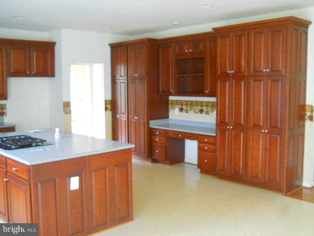 2375 Mountain Road Haymarket, VA 20169 - Photo 8 of 19 a view of kitchen counter space