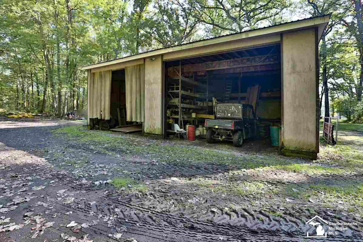 2929 Mock Road Monroe, MI 48162 - Photo 7 of 23