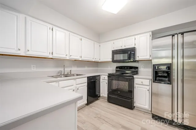 $239,900 | 5828 Harris Grove Lane, Charlotte, NC 28212