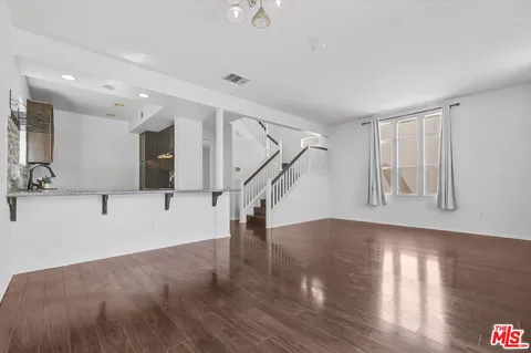 $685,000 | 2279 Santa Ana Boulevard South, Los Angeles, CA 90059