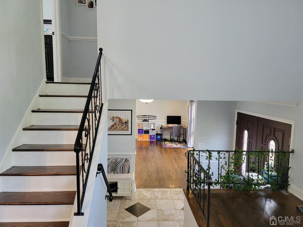 15 Colburn Road East Brunswick, NJ 08816 - Photo 7 of 23 2nd floor looking into the foyer/living room area.
