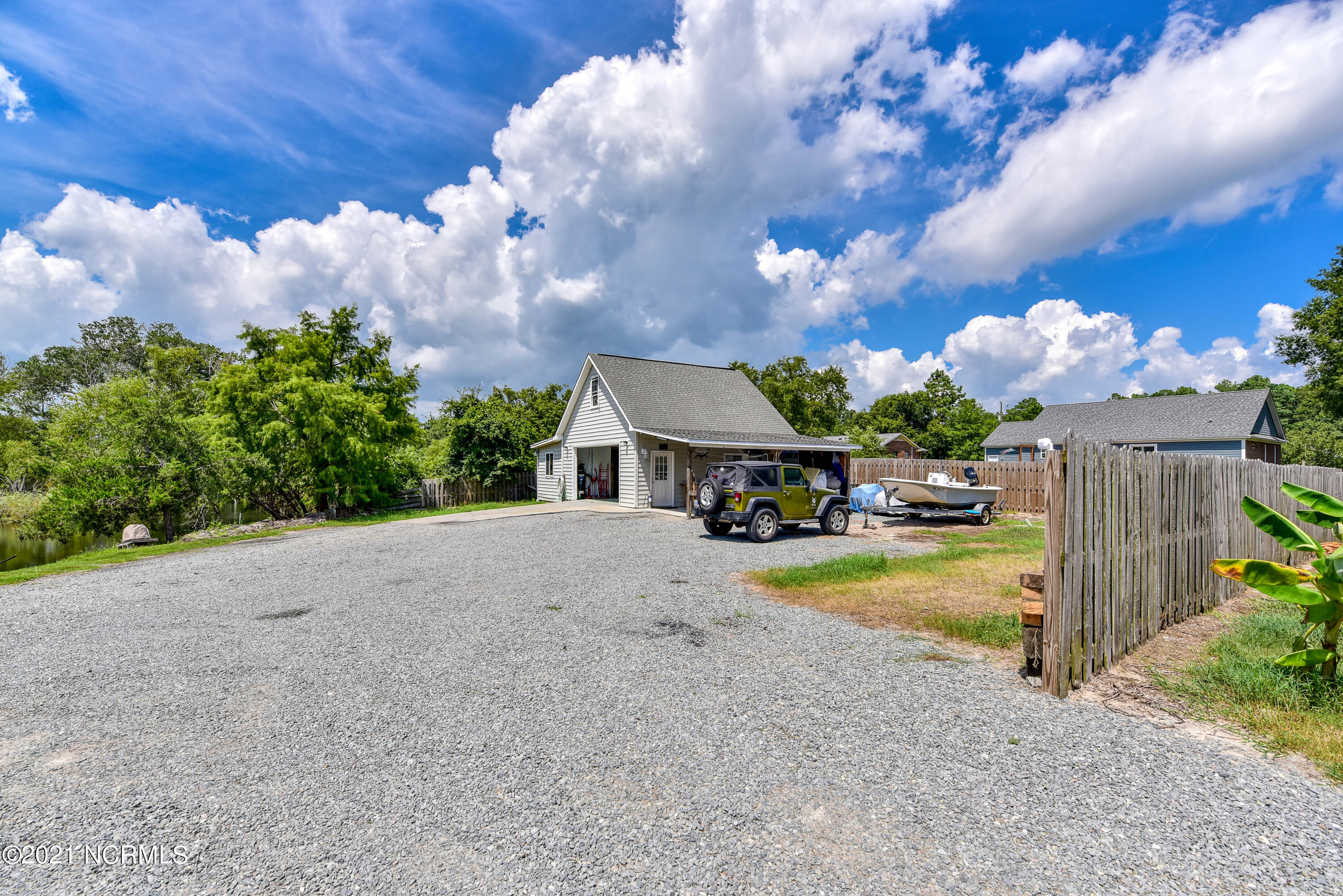 60 Hickory Pt Extension Hampstead, NC 28443 - Photo 29 of 32 028