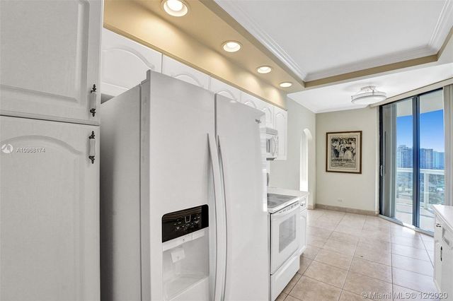 $378,000 | 20191 East Country Club Drive, Unit 2211, Aventura, FL 33180