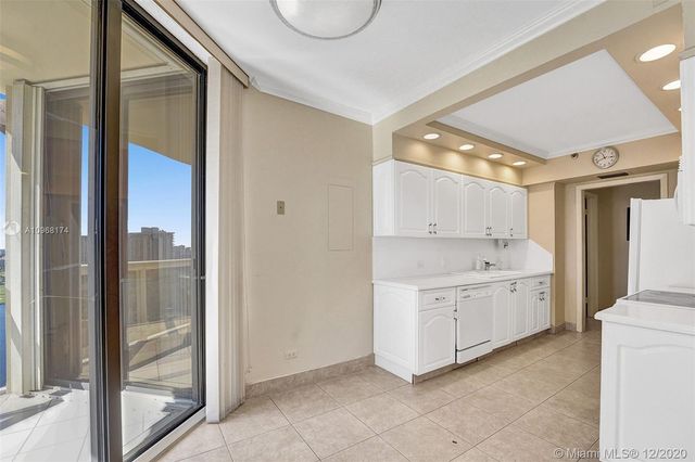 $378,000 | 20191 East Country Club Drive, Unit 2211, Aventura, FL 33180