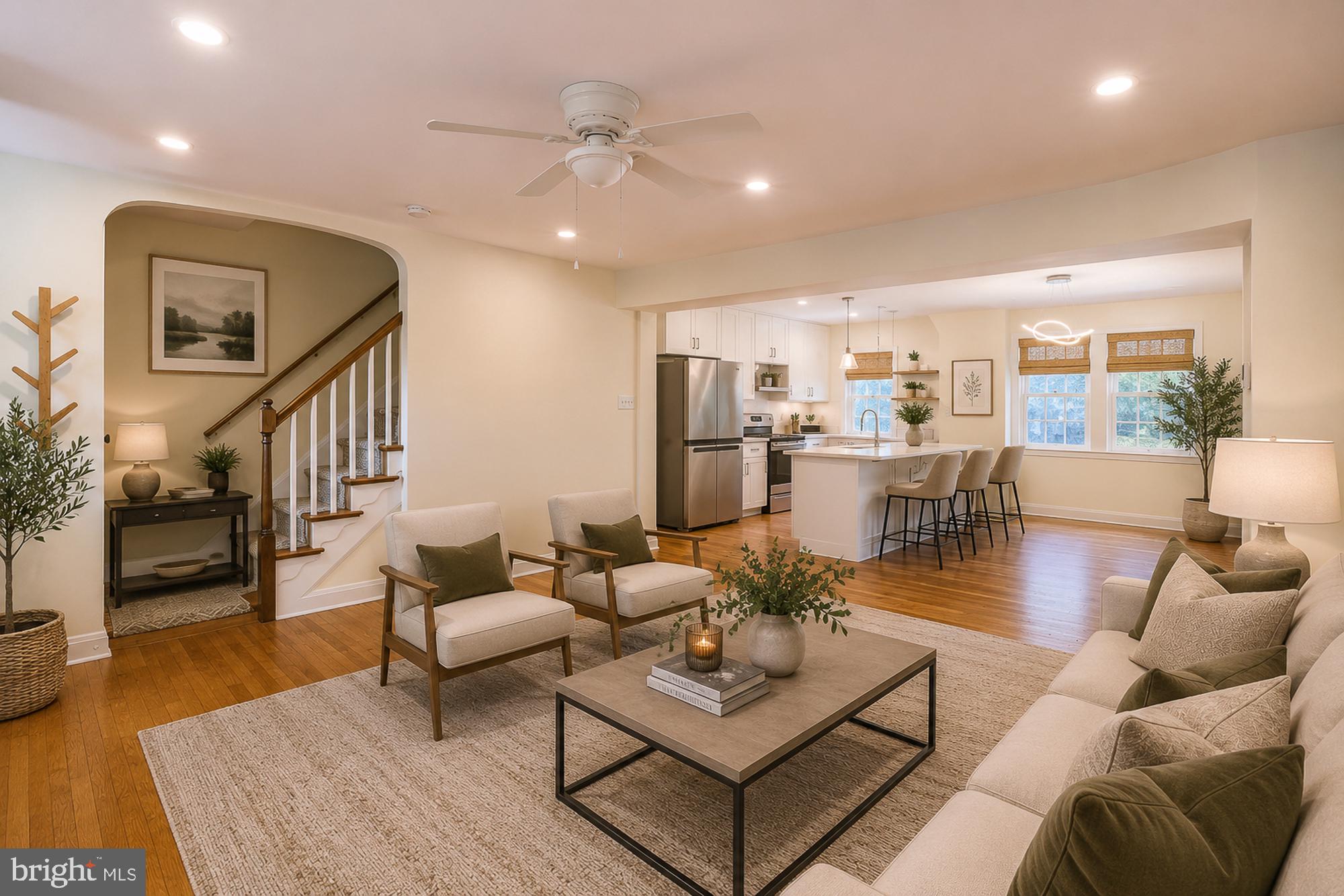 214 Overbrook Road Baltimore, MD 21212 - Photo 3 of 24 Inviting open-concept living space.