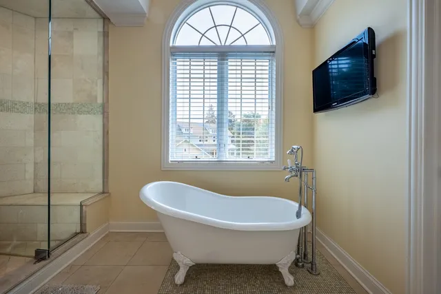 $1,925,000 | 120 Maya Court, Deerfield, IL 60015