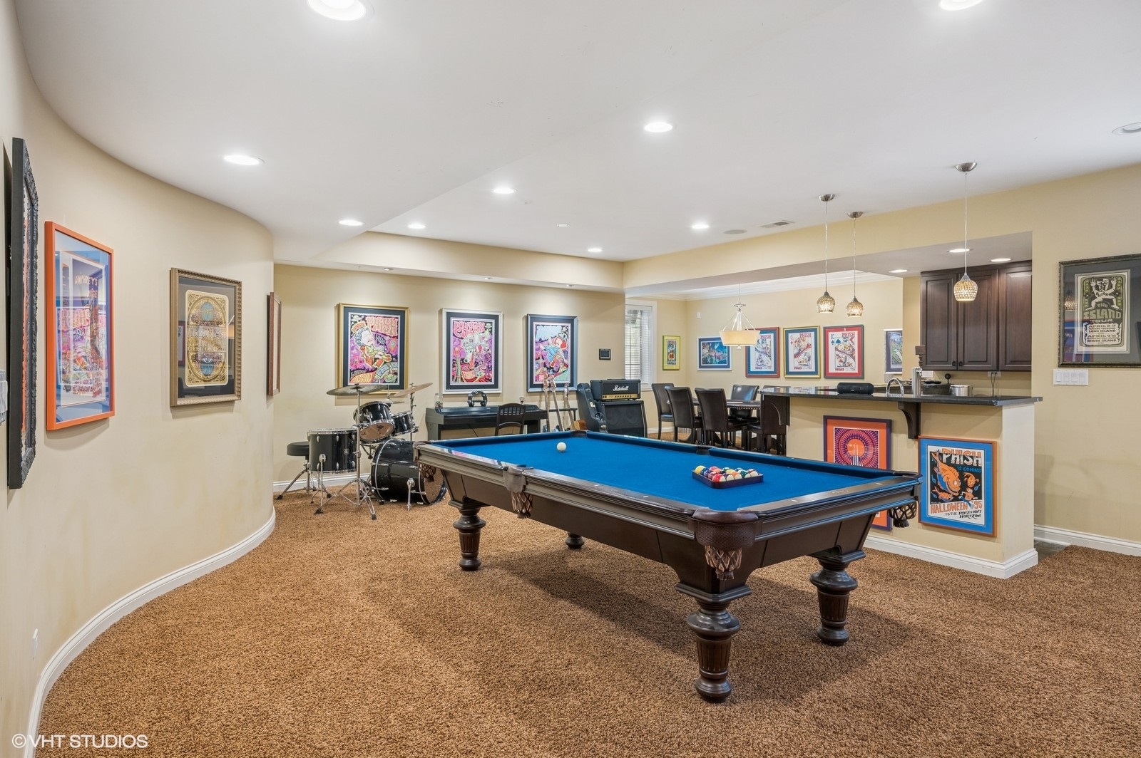 120 Maya Court Deerfield, IL 60015 - Photo 29 of 37 a room with furniture pool table and windows