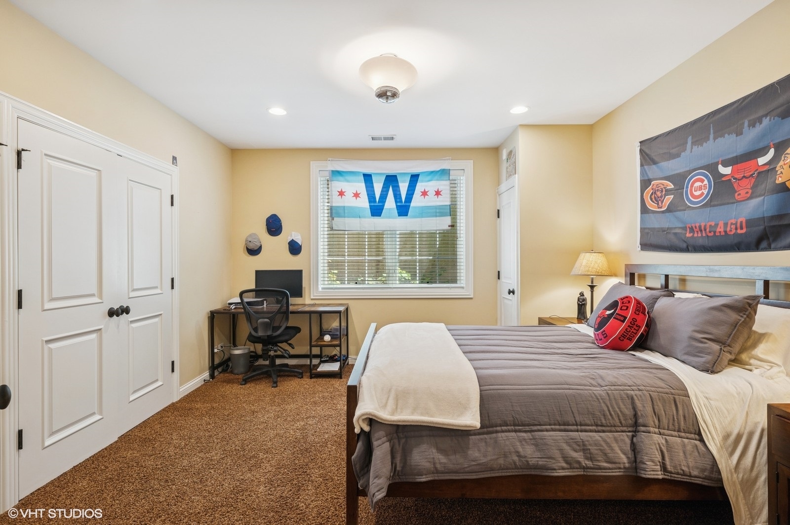 120 Maya Court Deerfield, IL 60015 - Photo 30 of 37 a bedroom with a bed and a large window