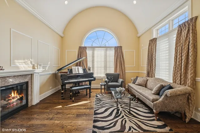 $1,925,000 | 120 Maya Court, Deerfield, IL 60015