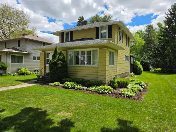$339,900 | 1122 Racine Street, Delavan, WI 53115