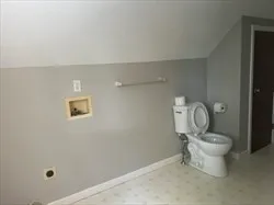 $2,500 | 40 Montcalm Street, Unit 1, Chicopee, MA 01020