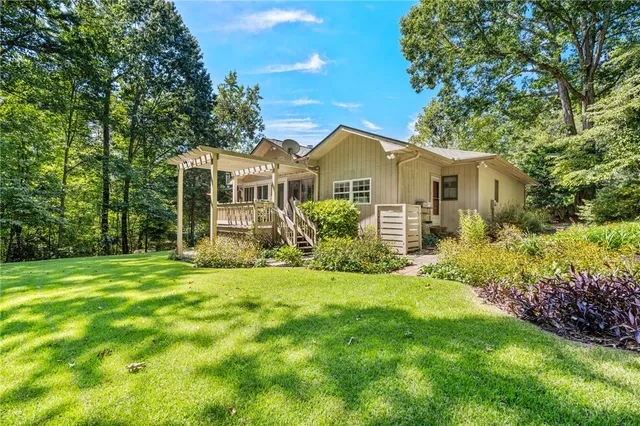 $439,000 | 211 Cherokee Drive, Fair Play, SC 29643