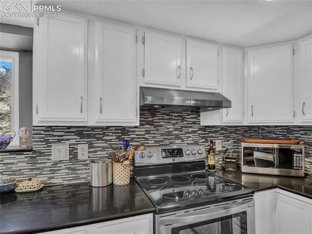 5260 Farm Ridge Place Colorado Springs, CO 80917 - Photo 12 of 13 Gallery Image 12