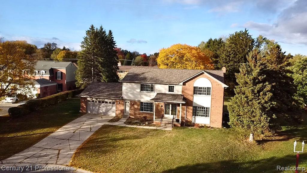 100 Longford Drive Rochester Hills, MI 48309 - Photo 2 of 47