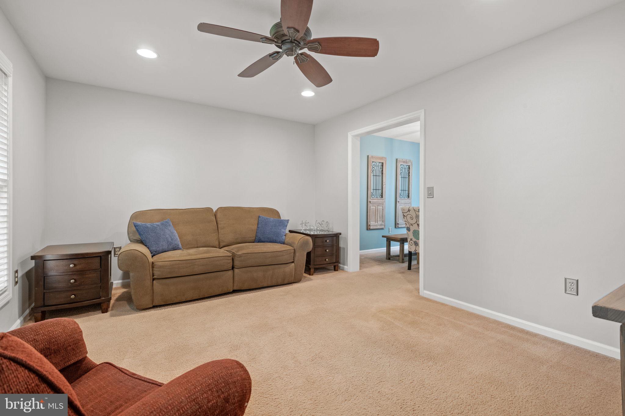 981 Pinetree Way Lancaster, PA 17601 - Photo 6 of 49 Gallery Image 6