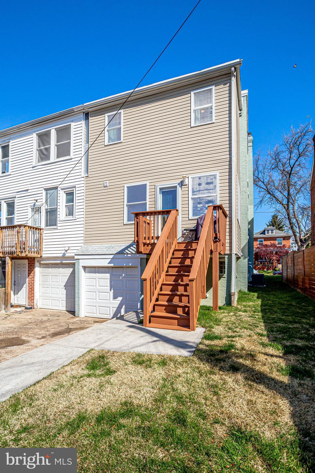434 Oneida Place Northwest Washington, DC 20011 - Photo 2 of 46