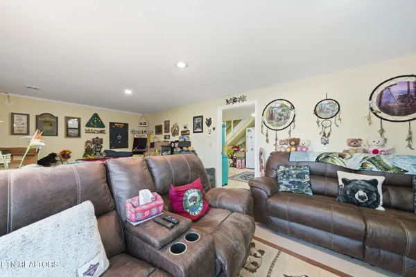 $294,900 | 191 Ashley Lane, Oneida, TN 37841