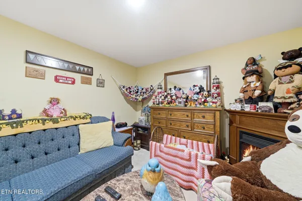 $294,900 | 191 Ashley Lane, Oneida, TN 37841