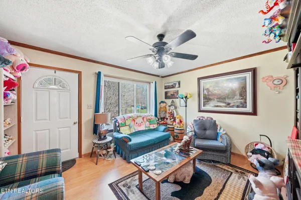$294,900 | 191 Ashley Lane, Oneida, TN 37841