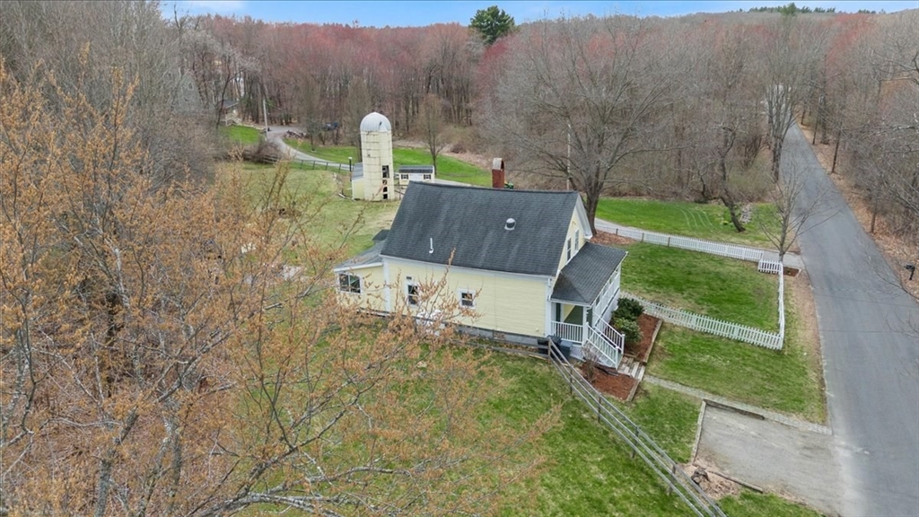 134 South Cross Road Haverhill, MA 01835 - Photo 8 of 42