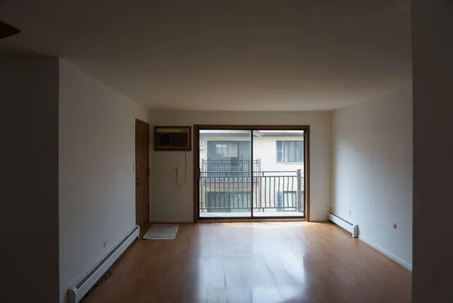 $215,000 | 5143 North East River Road, Unit 355D, Chicago, IL 60656