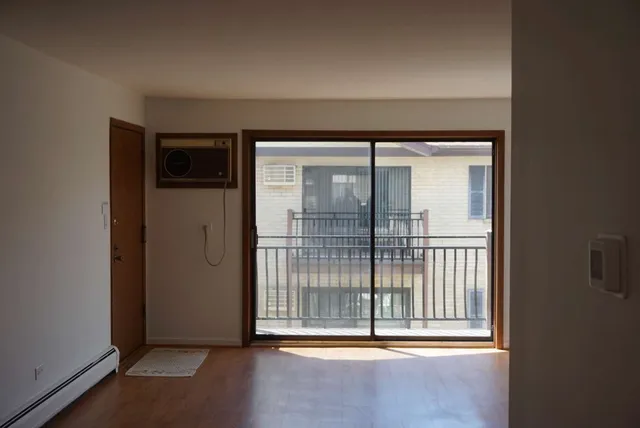 $215,000 | 5143 North East River Road, Unit 355D, Chicago, IL 60656