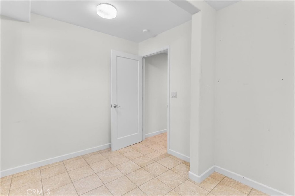 2377 Silver Ridge Avenue Los Angeles, CA 90039 - Photo 39 of 46 a view of an empty room