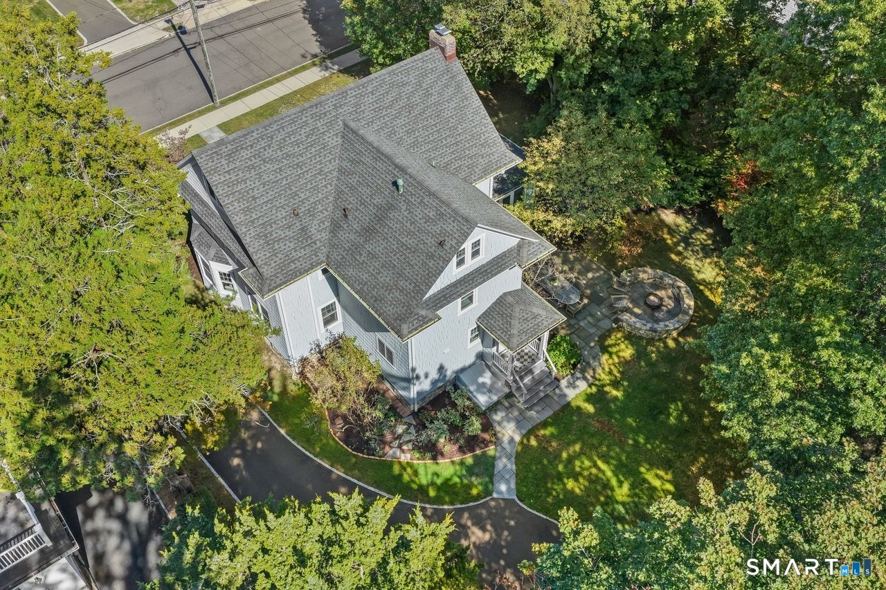 41 Chester Street Stamford, CT 06905 - Photo 35 of 40 an aerial view of a house