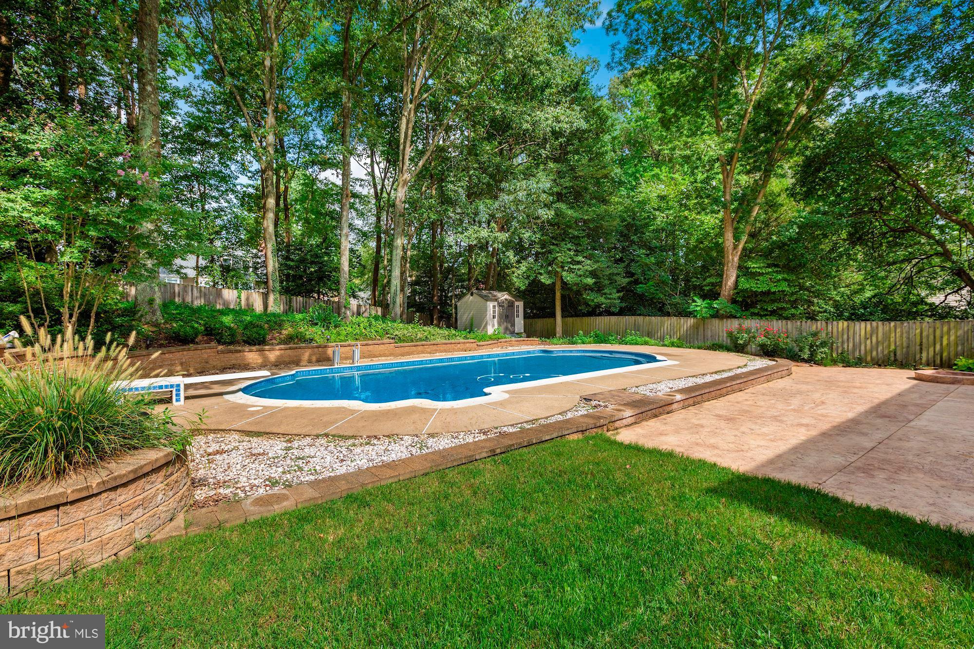 385 Yorkshire Lane Riva, MD 21140 - Photo 2 of 36 Full privacy