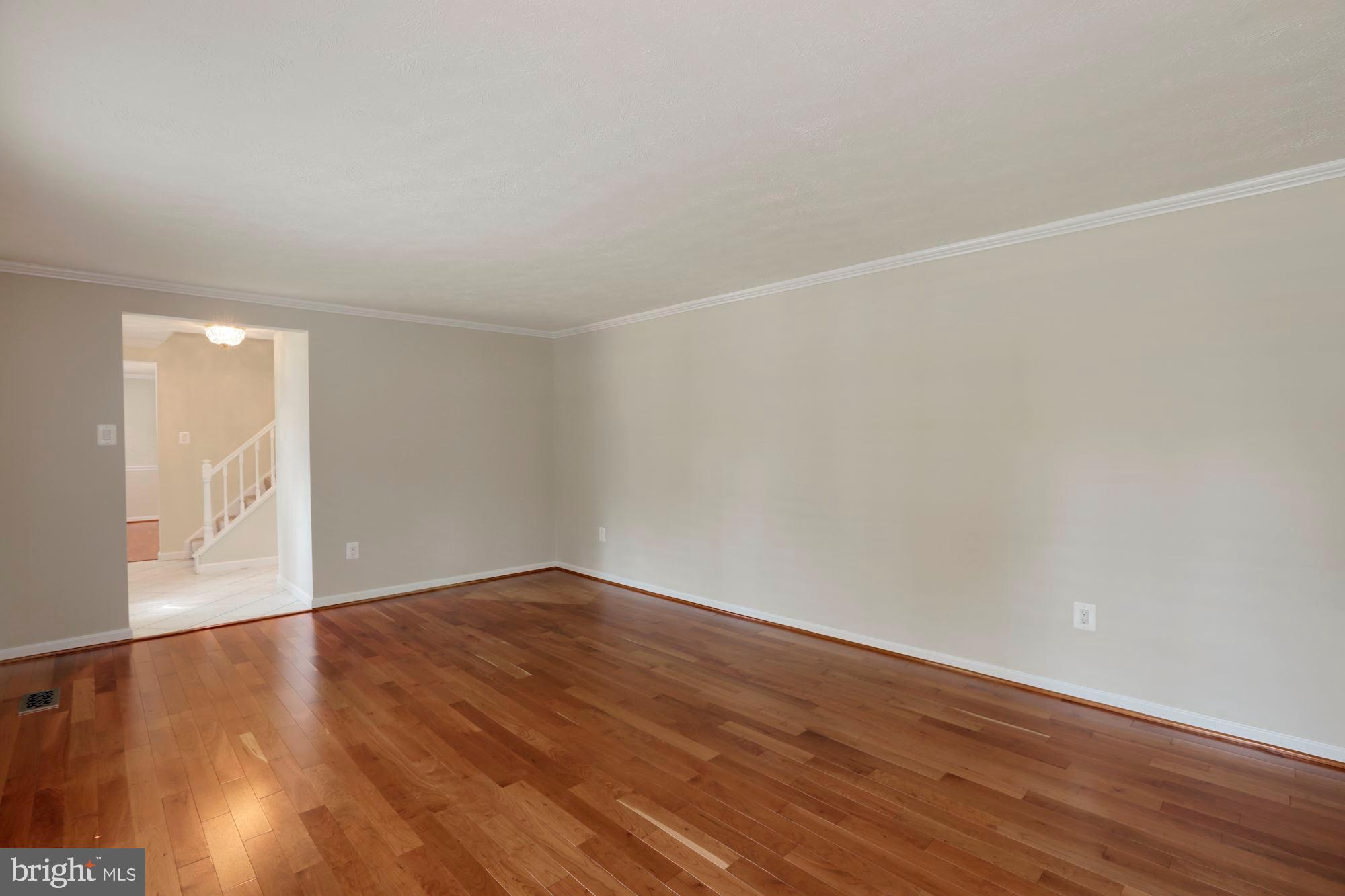 385 Yorkshire Lane Riva, MD 21140 - Photo 13 of 36 Living Room/Office